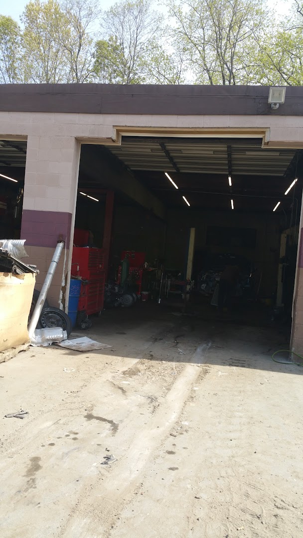 Capital City Salvage Used auto parts store In Johnston RI 2919