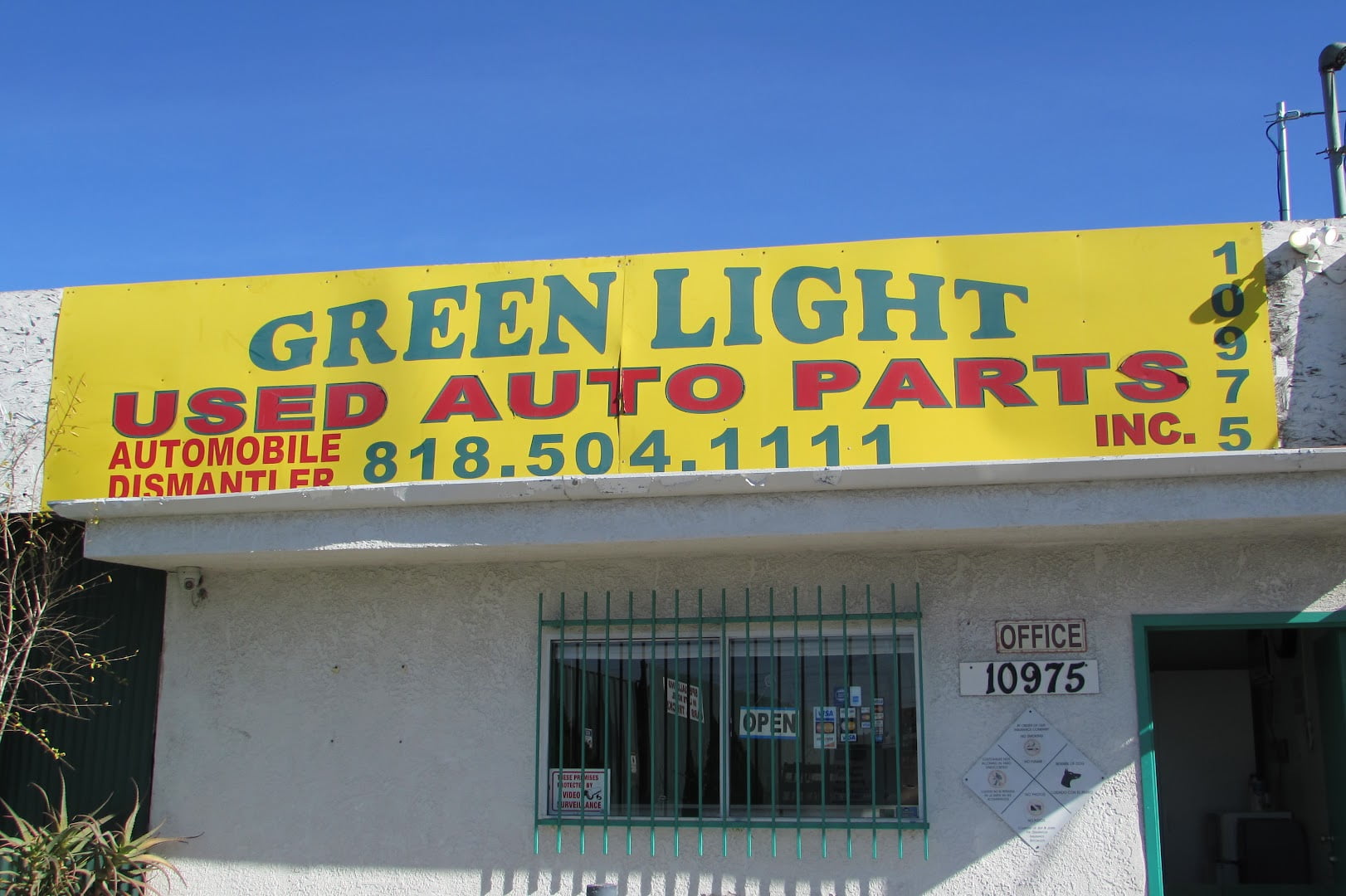 Green Light Used Auto Parts Inc. Used auto parts store In Sun Valley