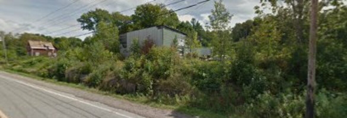 Soucie’s Junk Yard – Junkyard In Winn ME 4495